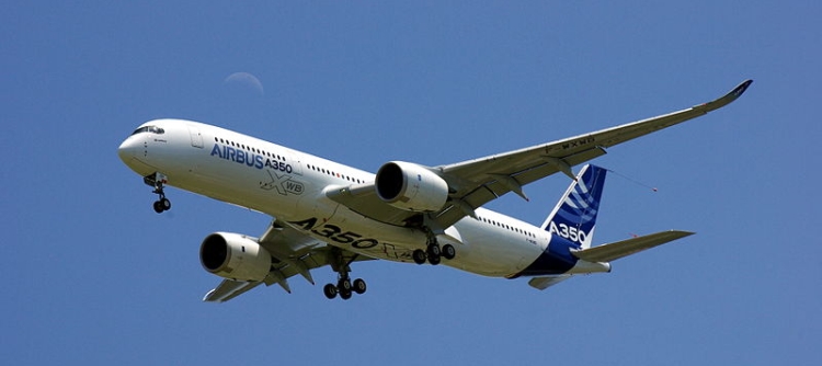 Airbus A350-900 Maiden Flight (Low pass) 1