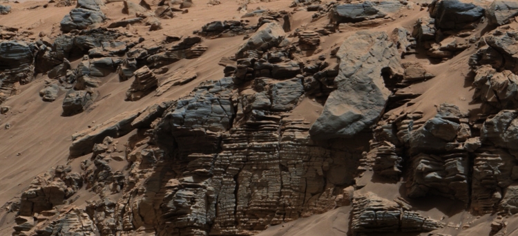 mars layered rocks