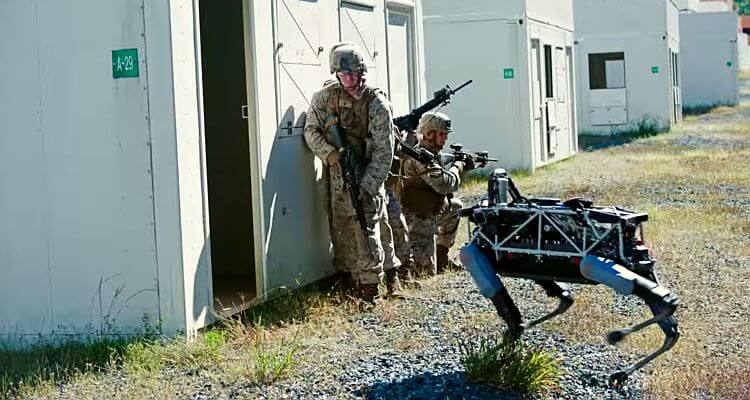 a hadsereg teszteli a robot felderítőt
