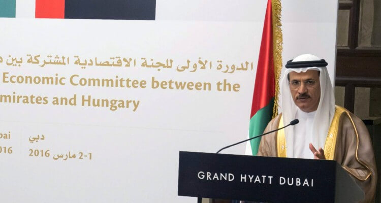 Szultán bin Szaíd al-Manszúri gazdasági miniszter Egyesült Arab Emírségek