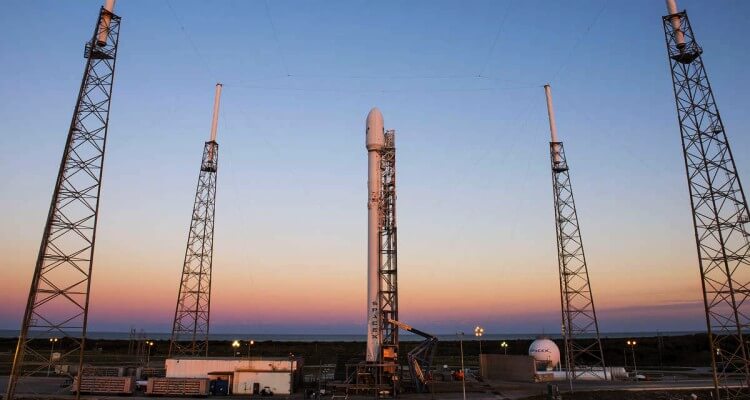 spaceX falcon9 kilövés