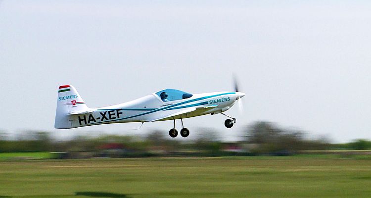 Megnus Aircraft eFusion elektromos repülőgép